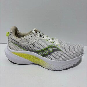Saucony Women’s Kinvara 14, White Running Shoes, Size 6 M